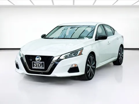 White 2021 Nissan Altima 2.5 SR for sale in Bellflower, CA