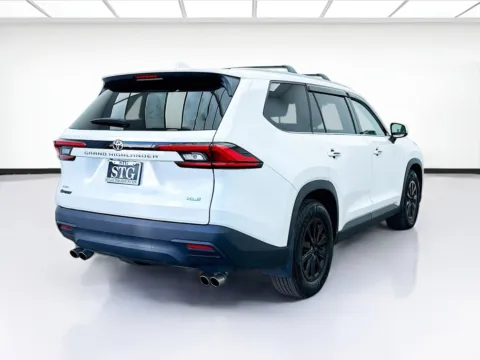 More photos of 2024 Toyota Grand Highlander XLE at STG Bellflower, CA