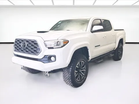 White 2021 Toyota Tacoma TRD Sport TECHNOLOGY PACKAGE V6 for sale in Bellflower, CA
