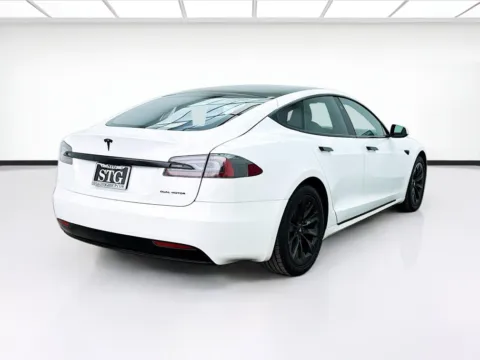 More photos of 2020 Tesla Model S Long Range Plus at STG Bellflower, CA