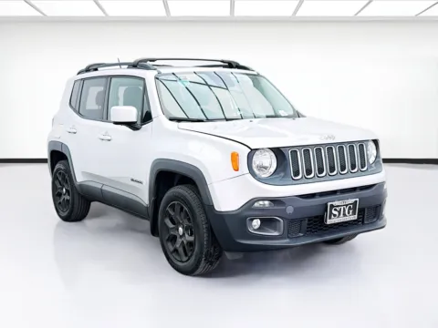 Another view of 2015 Jeep Renegade Latitude for sale in Bellflower, CA at STG Bellflower