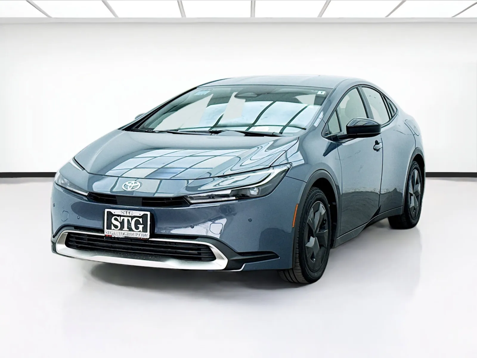 Gray 2025 Toyota Prius Plug-In Hybrid SE for sale in Bellflower, CA