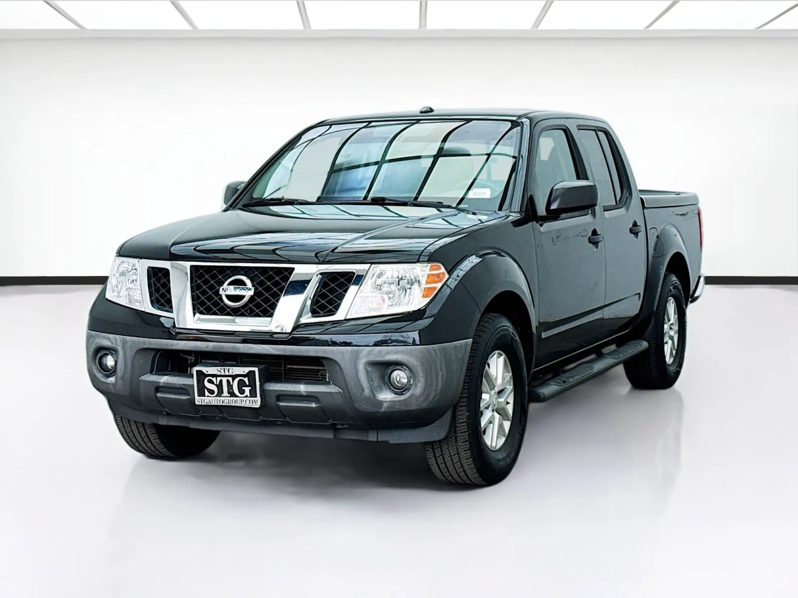 Black 2018 Nissan Frontier SV for sale in Bellflower, CA