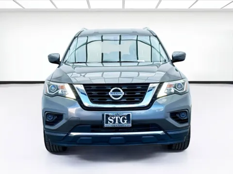 Photos of 2020 Nissan Pathfinder S for sale in Bellflower, CA at STG Bellflower