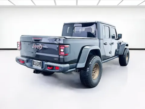 More photos of 2020 Jeep Gladiator Rubicon at STG Bellflower, CA