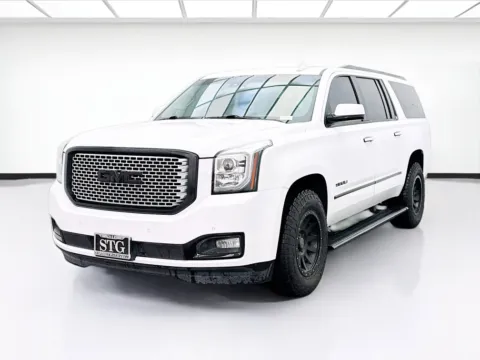 White 2017 GMC Yukon XL Denali for sale in Bellflower, CA