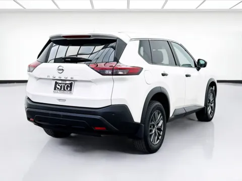 More photos of 2021 Nissan Rogue S at STG Bellflower, CA