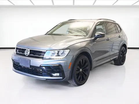 Gray 2020 Volkswagen Tiguan 2.0T SE R-Line Black for sale in Bellflower, CA