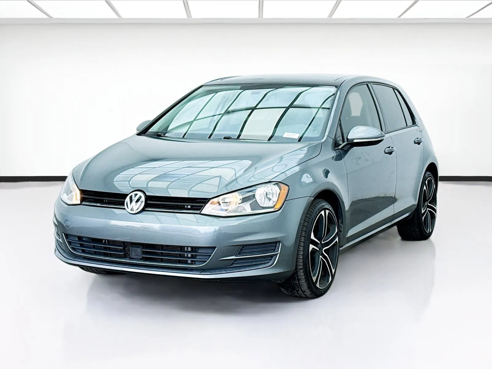 Gray 2017 Volkswagen Golf TSI S 4-Door for sale in Bellflower, CA