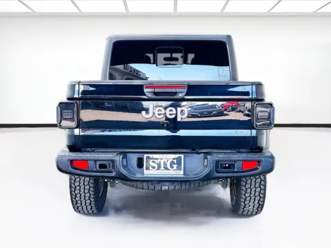 More photos of 2021 Jeep Gladiator Rubicon at STG Bellflower, CA