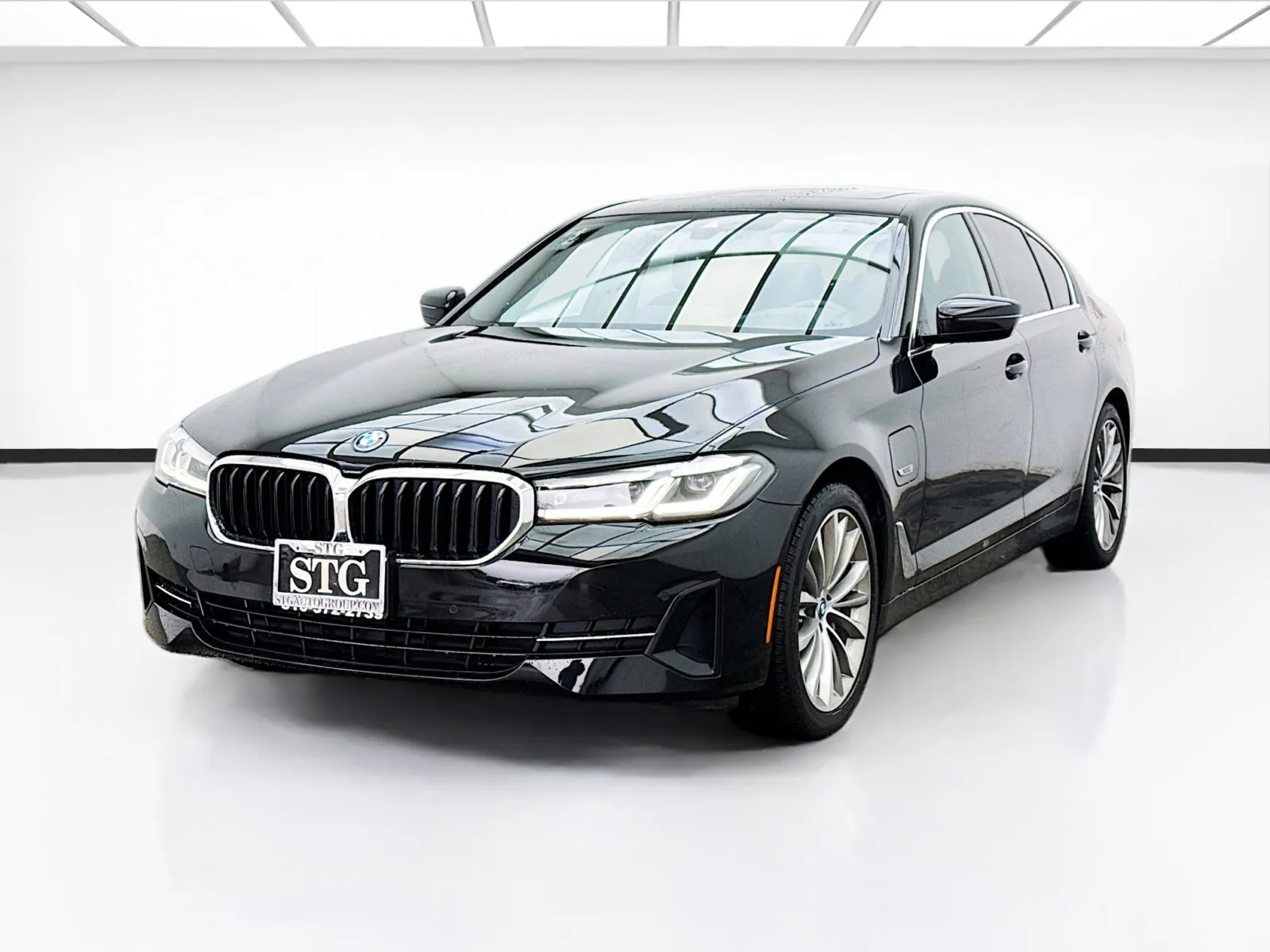 Black 2023 BMW 5 Series 530e iPerformance for sale in Bellflower, CA