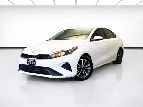White 2024 Kia Forte LXS for sale in Bellflower, CA