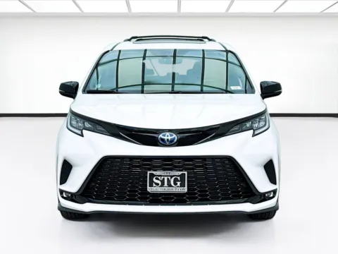 Photos of 2024 Toyota Sienna for sale in Bellflower, CA at STG Bellflower