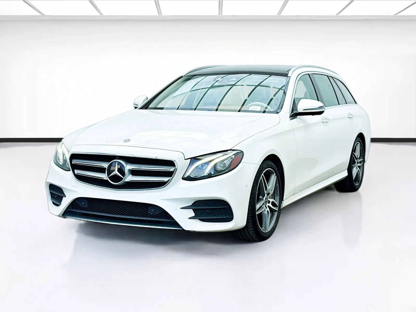 White 2019 Mercedes-Benz E-Class E 450 AMG LINE/PREMIUM/DRIVER ASSISTANCE/DESIGNO L 4MATIC for sale in Bellflower, CA