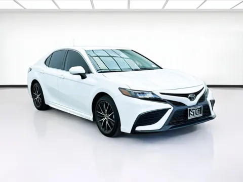 Another view of 2022 Toyota Camry SE for sale in Bellflower, CA at STG Bellflower