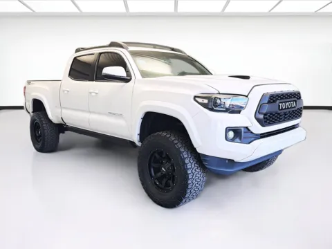Another view of 2018 Toyota Tacoma TRD Sport V6 for sale in Bellflower, CA at STG Bellflower