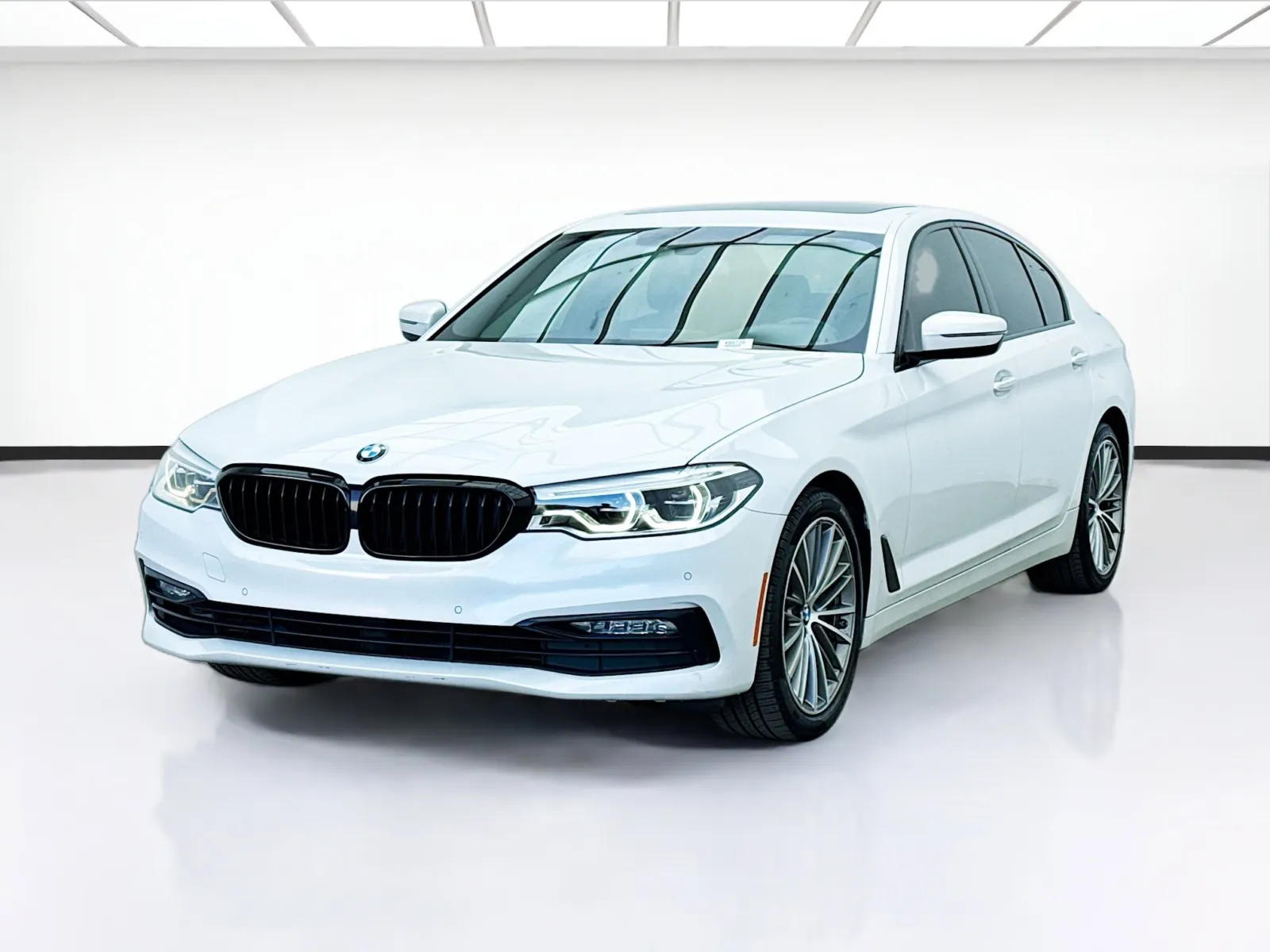 White 2017 BMW 5 Series 540i for sale in Bellflower, CA