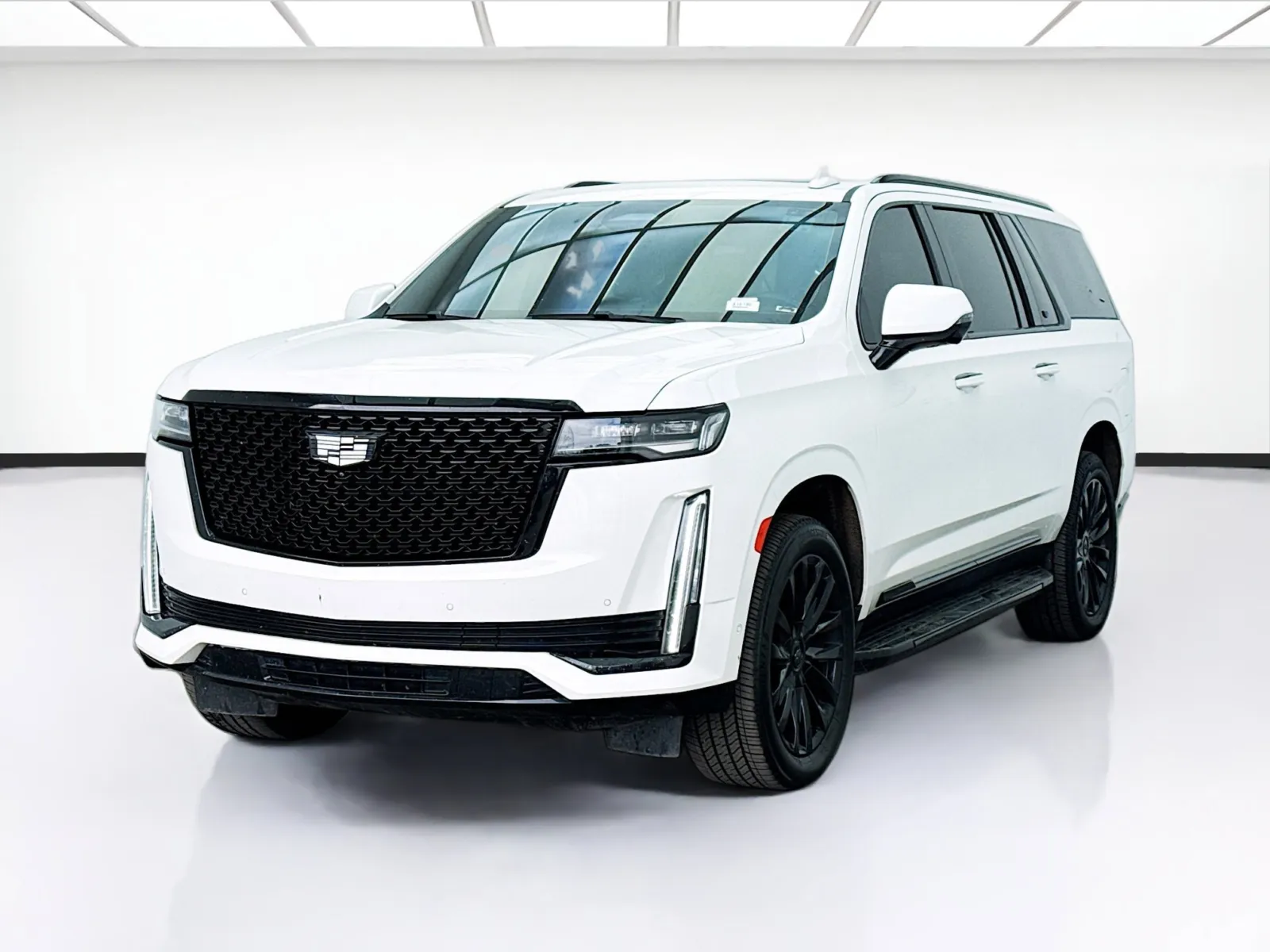 White 2022 Cadillac Escalade ESV Premium for sale in Bellflower, CA