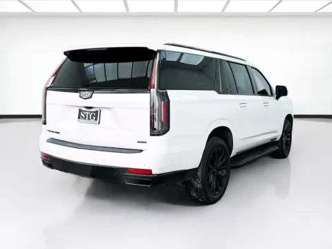 More photos of 2022 Cadillac Escalade ESV Premium at STG Bellflower, CA