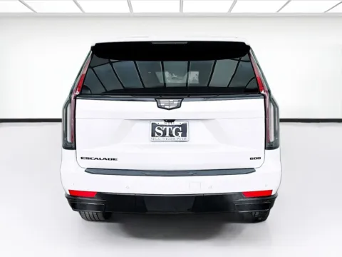 More photos of 2022 Cadillac Escalade ESV Premium at STG Bellflower, CA