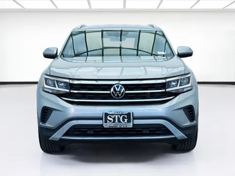 Photos of 2021 Volkswagen Atlas Cross Sport 2.0T SE w/Technology for sale in Bellflower, CA at STG Bellflower