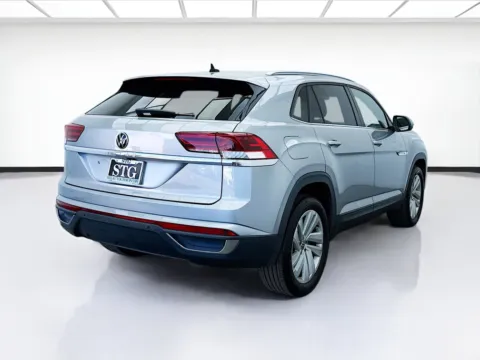 More photos of 2021 Volkswagen Atlas Cross Sport 2.0T SE w/Technology at STG Bellflower, CA