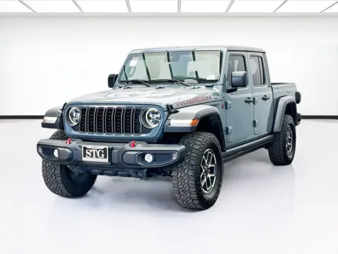 Blue 2025 Jeep Gladiator Rubicon for sale in Bellflower, CA