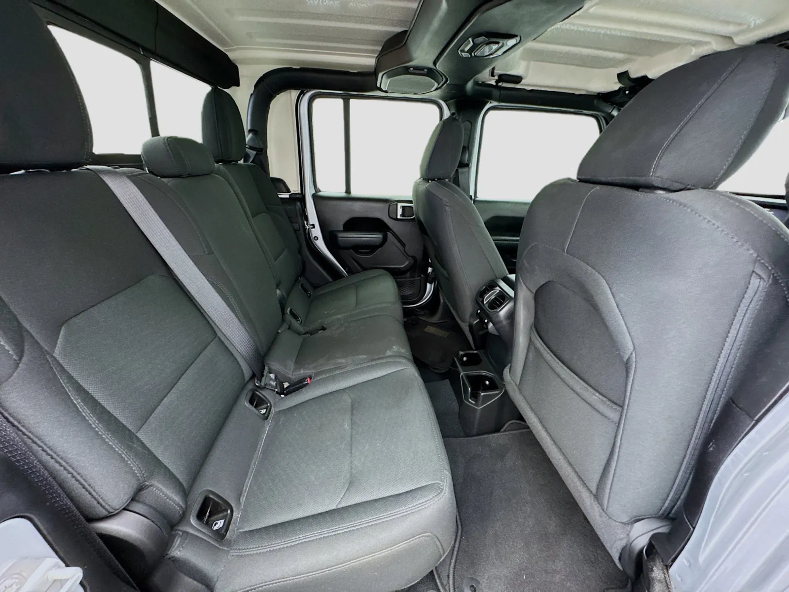 Jeep Gladiator photo 18