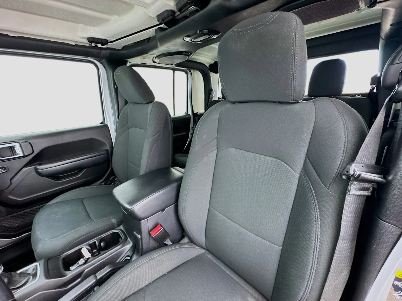 Jeep Gladiator photo 13