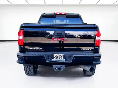 More photos of 2019 GMC Sierra 2500HD Denali w/Duramax Plus Package at STG Bellflower, CA