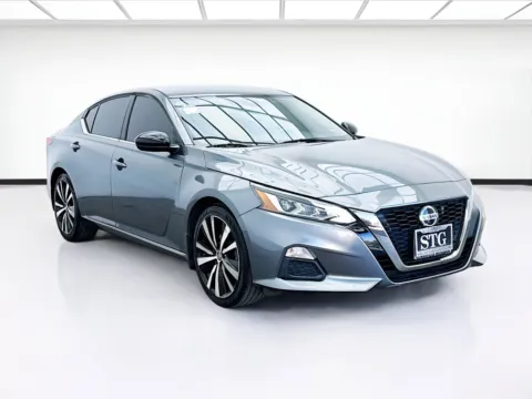 Another view of 2020 Nissan Altima 2.5 SR for sale in Bellflower, CA at STG Bellflower