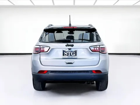 More photos of 2019 Jeep Compass Altitude at STG Bellflower, CA