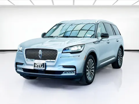 L*a様 CAREERING シルバー Used 2020 Lincoln Aviator Reserve for sale in Bellflower, CA at