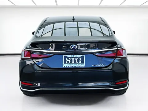 More photos of 2021 Lexus ES 300h at STG Bellflower, CA