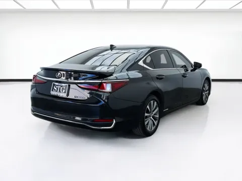 More photos of 2021 Lexus ES 300h at STG Bellflower, CA