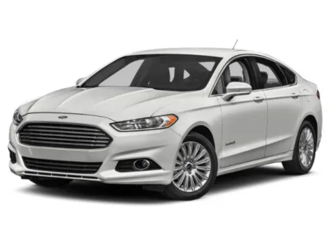 White 2015 Ford Fusion SE for sale in Bellflower, CA