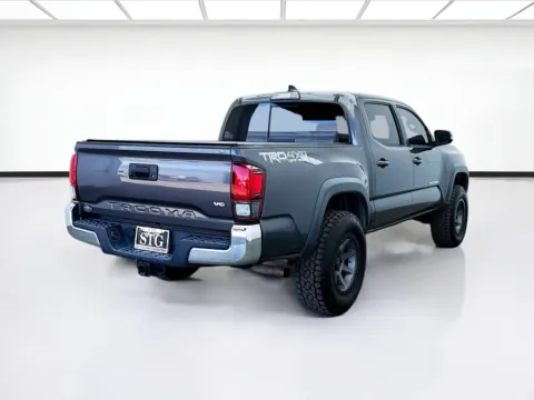 More photos of 2018 Toyota Tacoma TRD Off-Road V6 at STG Bellflower, CA