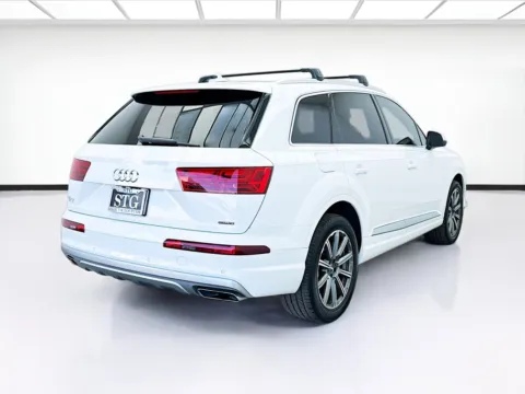 More photos of 2019 Audi Q7 45 Premium Plus quattro at STG Bellflower, CA