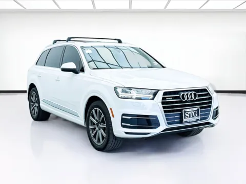 Another view of 2019 Audi Q7 45 Premium Plus quattro for sale in Bellflower, CA at STG Bellflower