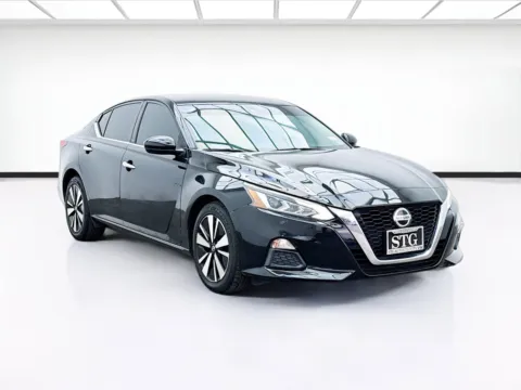 Another view of 2021 Nissan Altima 2.5 SV for sale in Bellflower, CA at STG Bellflower