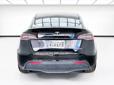 More photos of 2022 Tesla Model Y Performance at STG Bellflower, CA