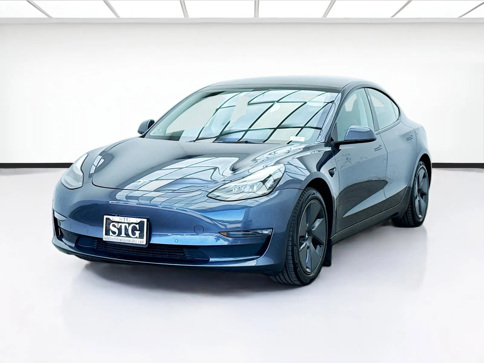 Silver 2022 Tesla Model 3 Long Range for sale in Bellflower, CA
