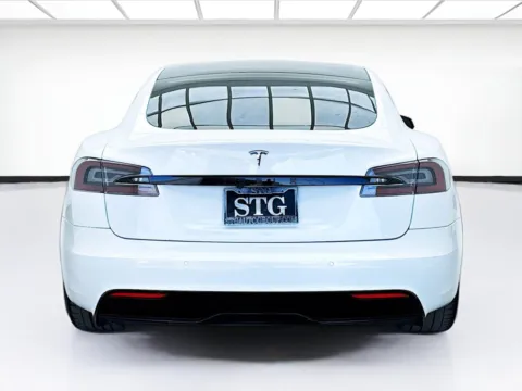 More photos of 2022 Tesla Model S at STG Bellflower, CA