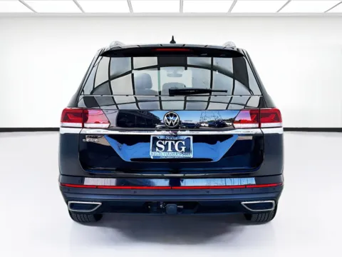 More photos of 2023 Volkswagen Atlas 3.6L V6 SE w/Technology at STG Bellflower, CA