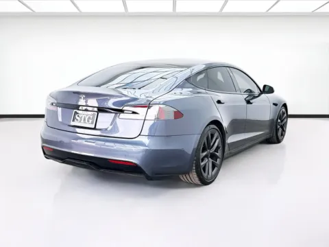 More photos of 2022 Tesla Model S at STG Bellflower, CA