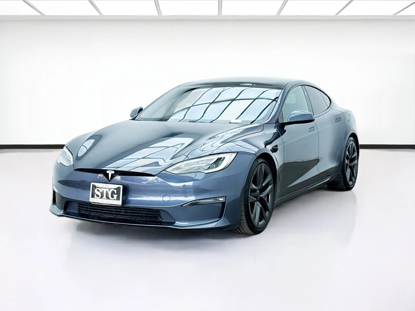 Gray 2022 Tesla Model S for sale in Bellflower, CA