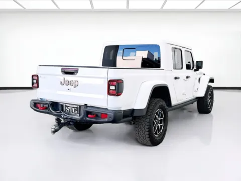 More photos of 2025 Jeep Gladiator Rubicon at STG Bellflower, CA