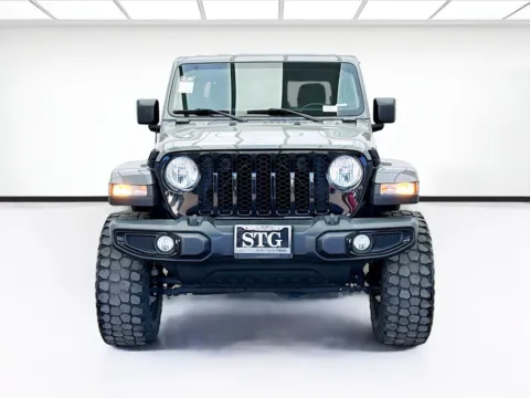 Photos of 2021 Jeep Gladiator for sale in Bellflower, CA at STG Bellflower