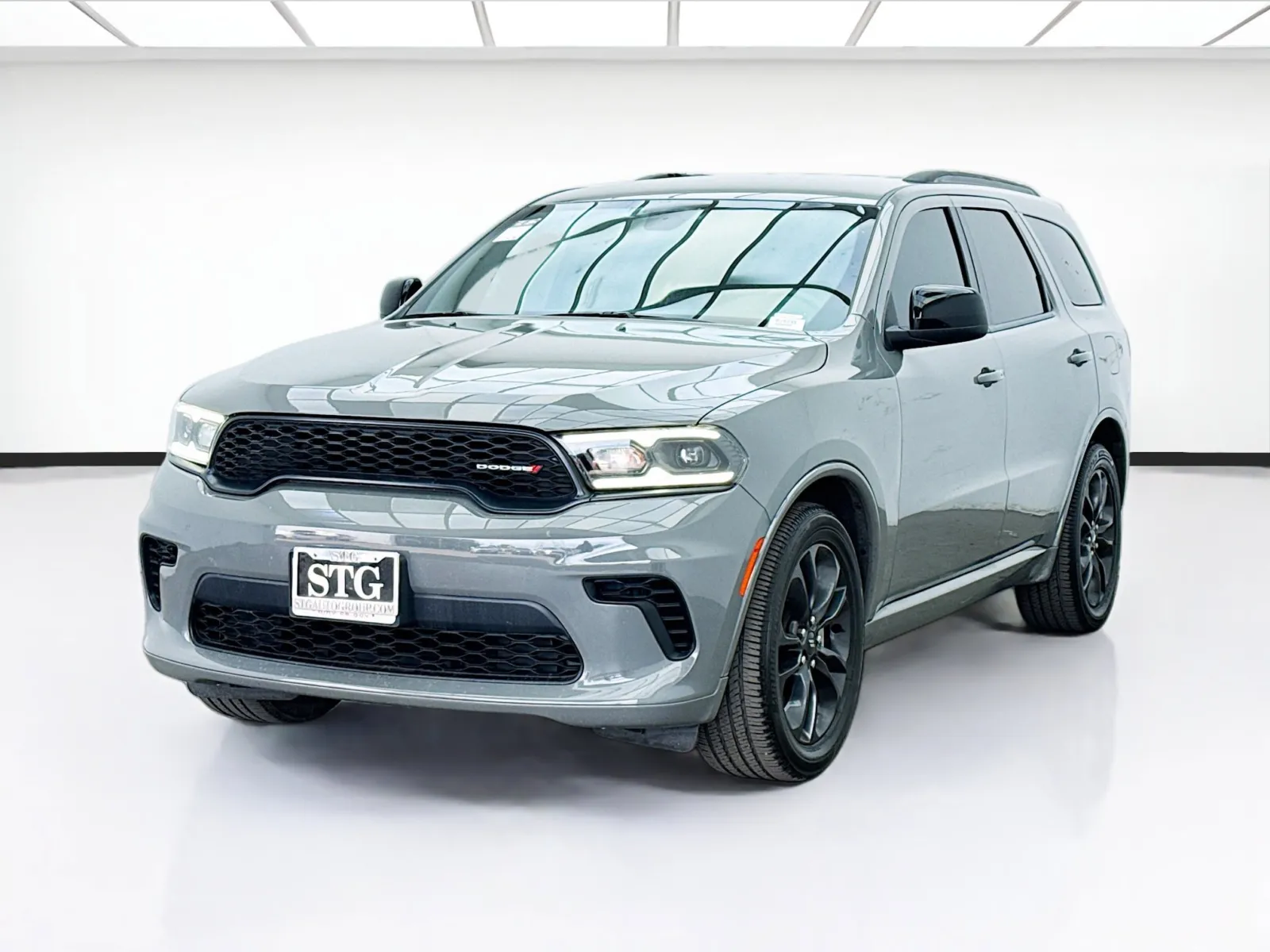 Gray 2024 Dodge Durango GT for sale in Bellflower, CA