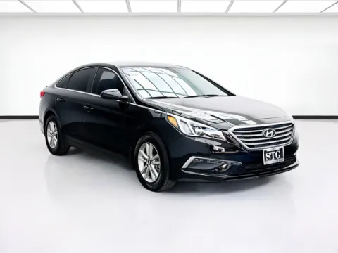 Another view of 2015 Hyundai Sonata SE for sale in Bellflower, CA at STG Bellflower
